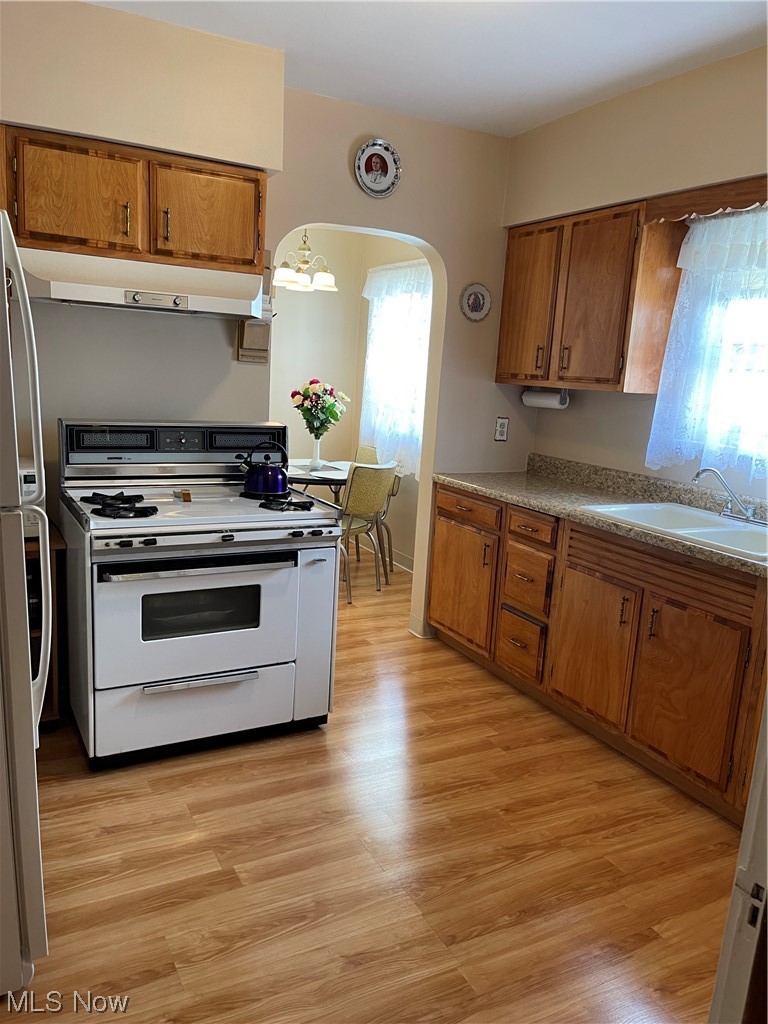 6325 Stanbury Road Parma, OH 44129 - Photo 8 of 35