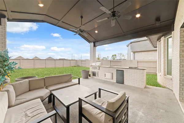 $889,999 | 5119 Flowery Crk Road, Manvel, TX 77578