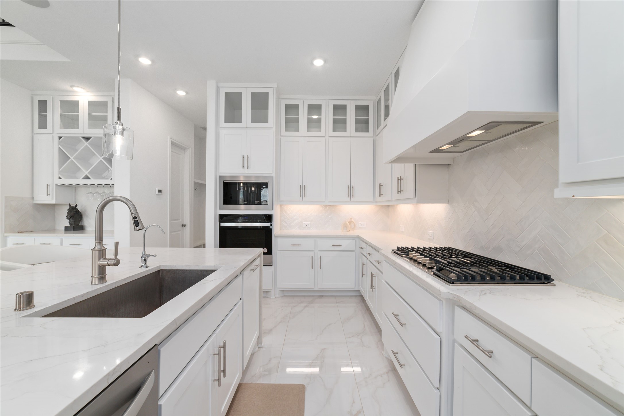 5119 Flowery Crk Road Manvel, TX 77578 - Photo 10 of 36