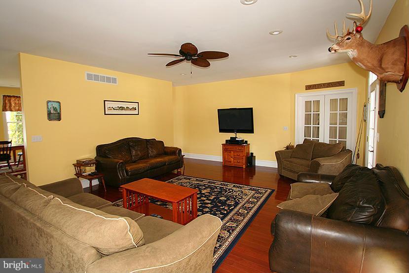 2510 Ruthsburg Road Centreville, MD 21617 - Photo 13 of 30 Family Room