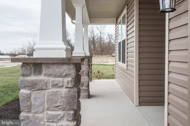 $389,900 | 61 Kristi Lane, Biglerville, PA 17307