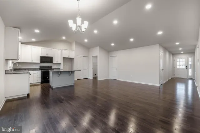 $389,900 | 61 Kristi Lane, Biglerville, PA 17307