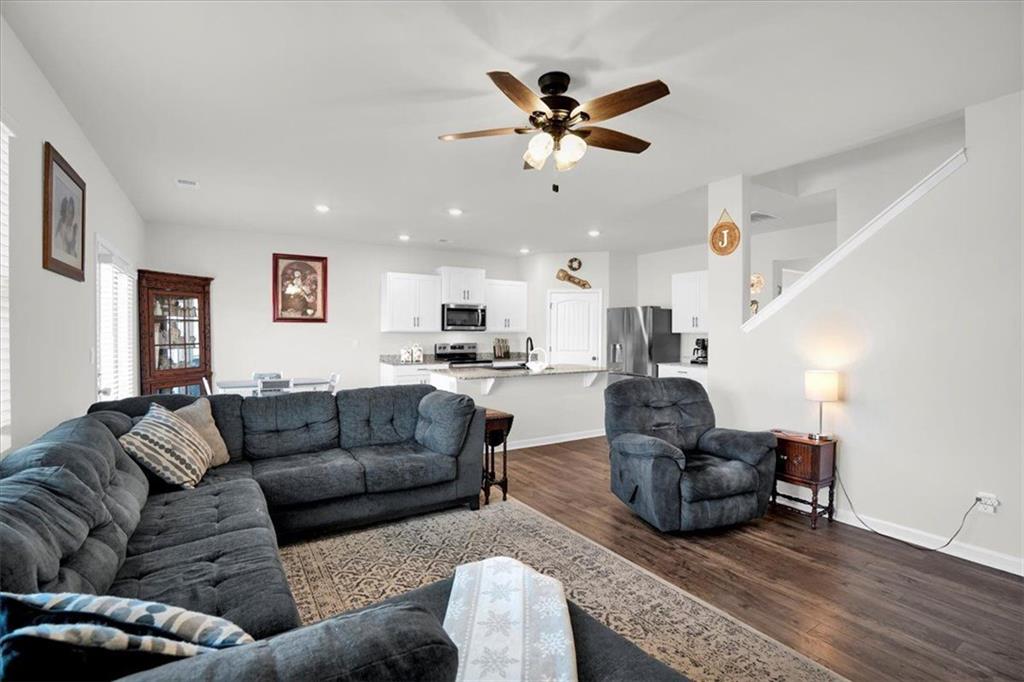 28 Hickory Lane Dallas, GA 30132 - Photo 2 of 36