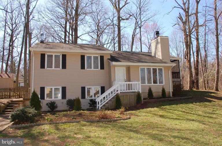 175 Southdown Road Edgewater, MD 21037 - Photo 1 of 30 Exterior (Main)