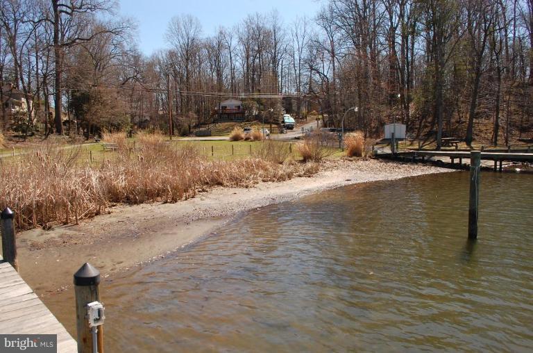 175 Southdown Road Edgewater, MD 21037 - Photo 2 of 30 Community Amenities 1