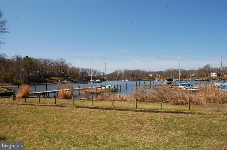 175 Southdown Road Edgewater, MD 21037 - Photo 16 of 30 Community Amenities 4