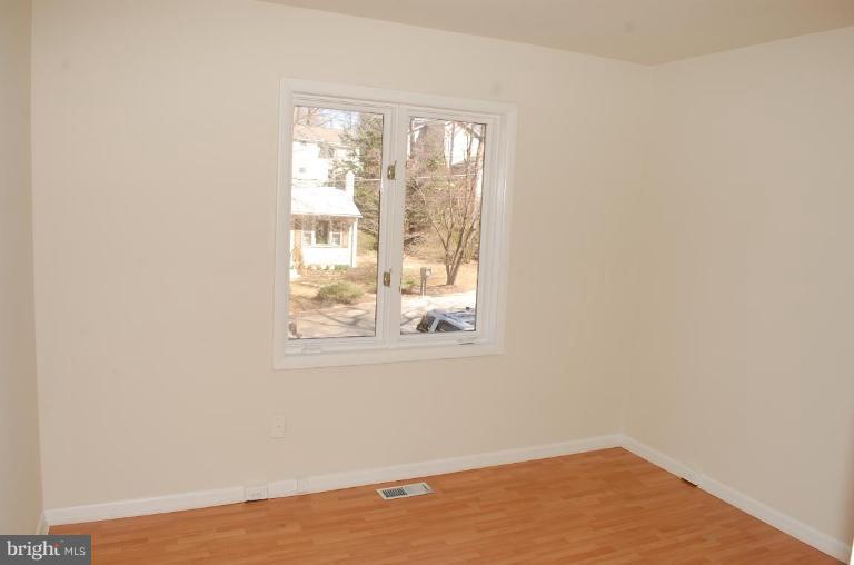 175 Southdown Road Edgewater, MD 21037 - Photo 4 of 30 Bedroom #3