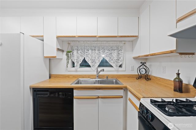 $149,000 | 2284 Yew Street Road, Unit D3, Bellingham, WA 98229