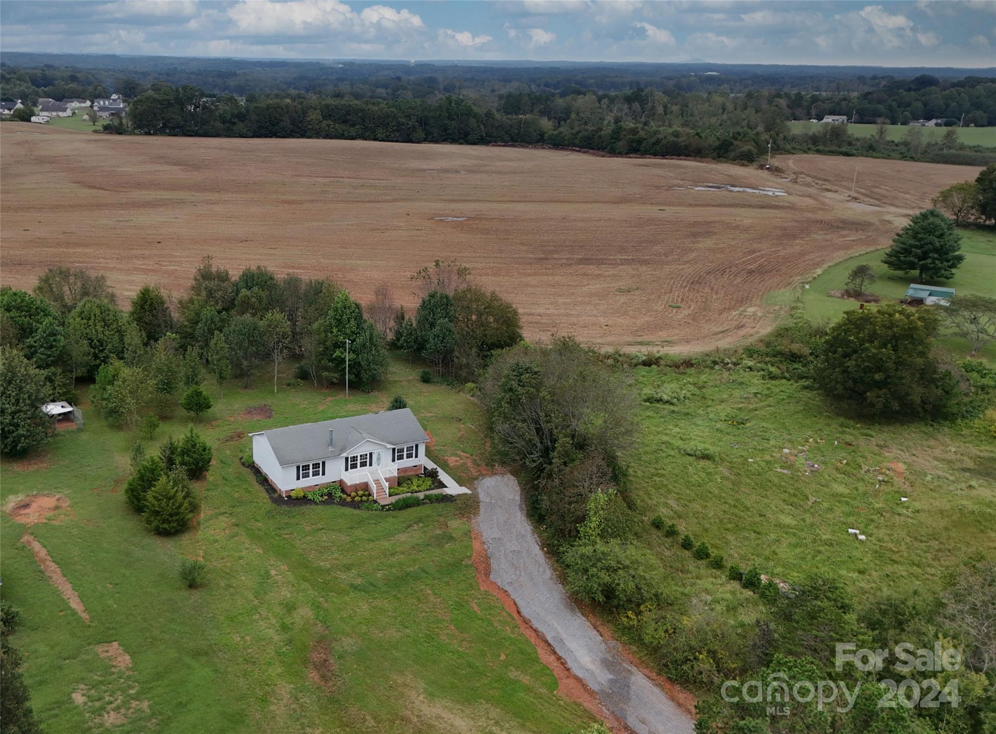 821 Hephzibah Church Road Crouse, NC 28033 - Photo 5 of 26 Gallery Image 5