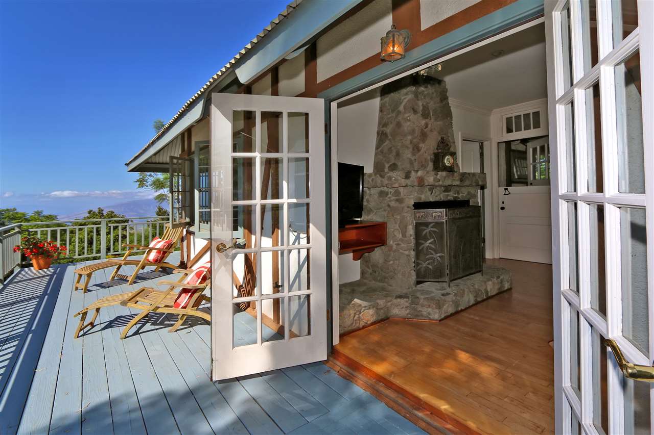 5231 Lower Kula Road Kula, HI 96790 - Photo 5 of 29 a view of a house with sitting area