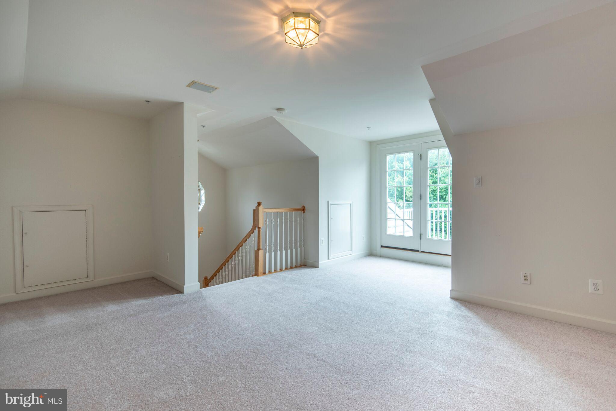 12461 Rose Path Circle Fairfax, VA 22033 - Photo 9 of 15 Interior (General)