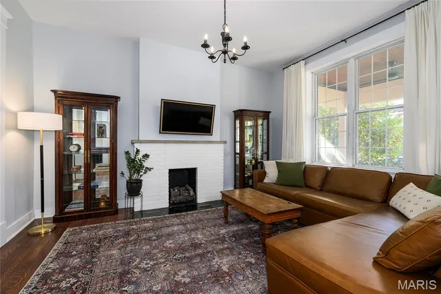 $240,000 | 5647 Chamberlain Avenue, St. Louis, MO 63112