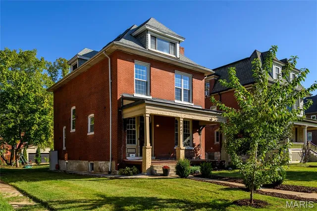 $240,000 | 5647 Chamberlain Avenue, St. Louis, MO 63112