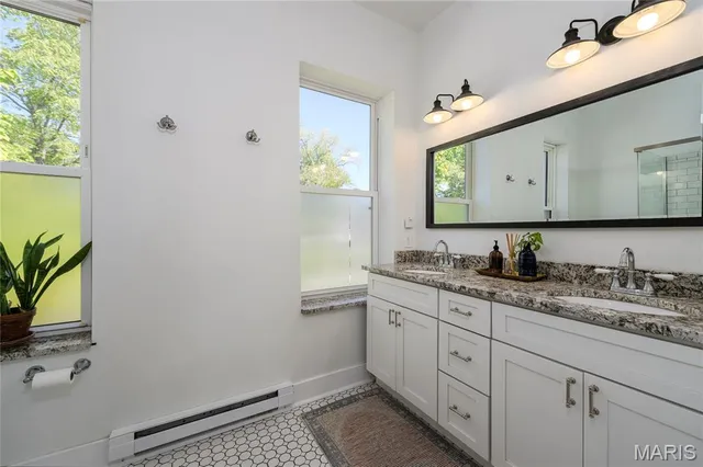 $240,000 | 5647 Chamberlain Avenue, St. Louis, MO 63112