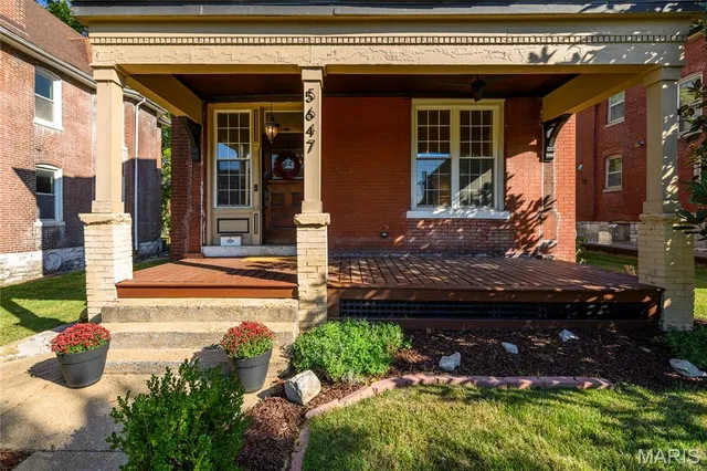 $240,000 | 5647 Chamberlain Avenue, St. Louis, MO 63112