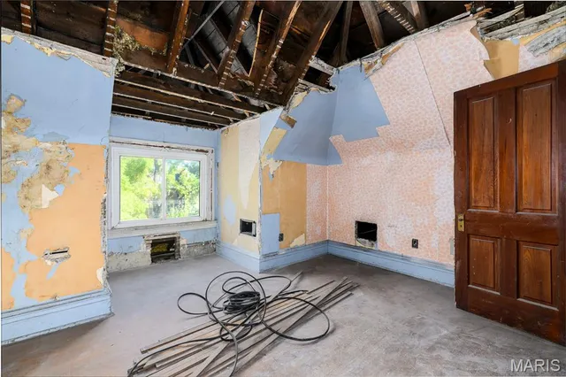 $240,000 | 5647 Chamberlain Avenue, St. Louis, MO 63112