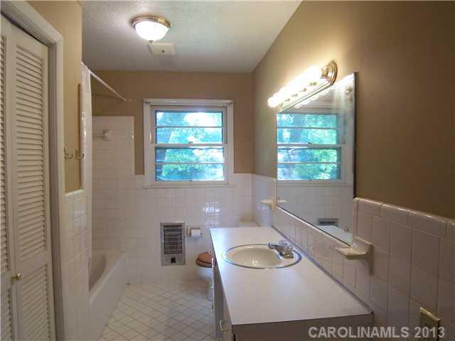 1715 Fallston Road Shelby, NC 28150 - Photo 9 of 15 Gallery Image 9