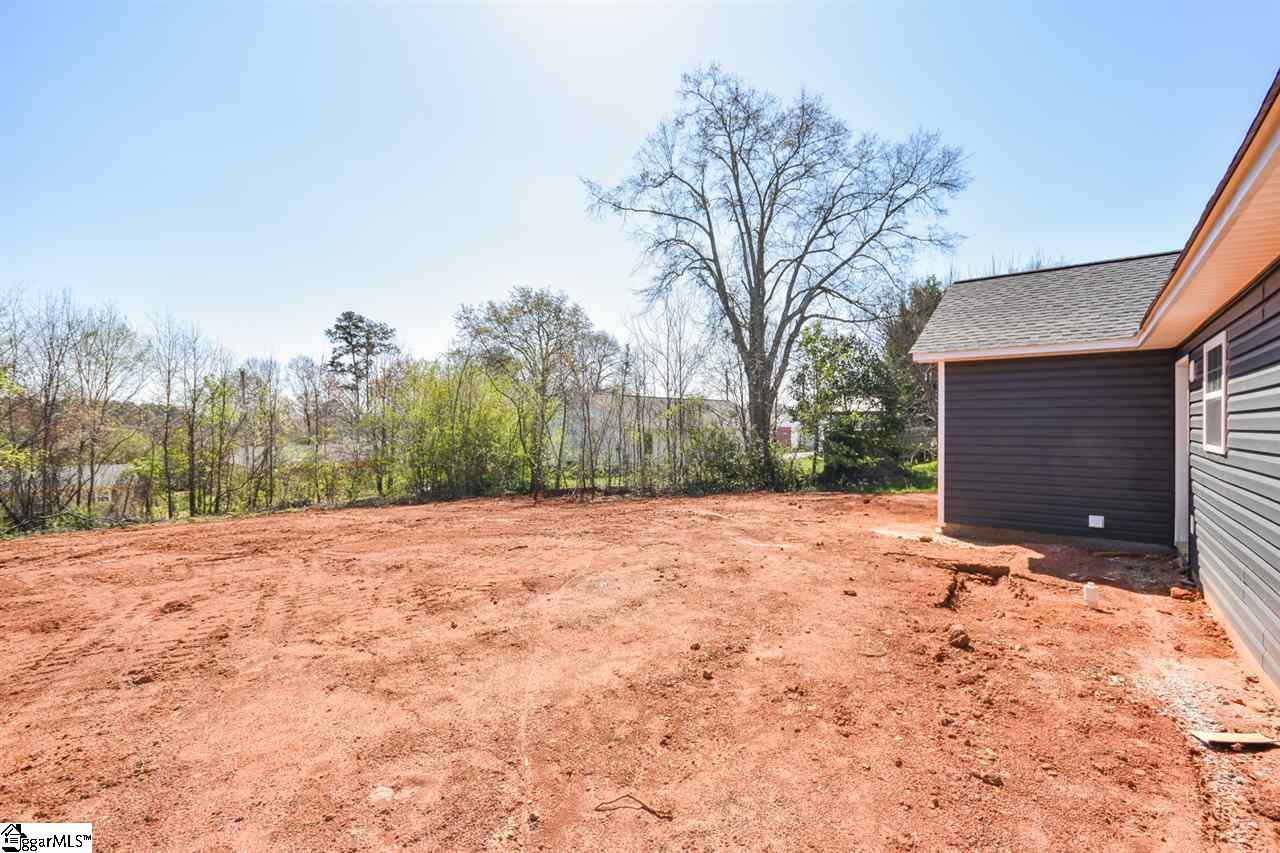 490 Ridgewood Drive Greer, SC 29651 - Photo 14 of 17 Gallery Image 14