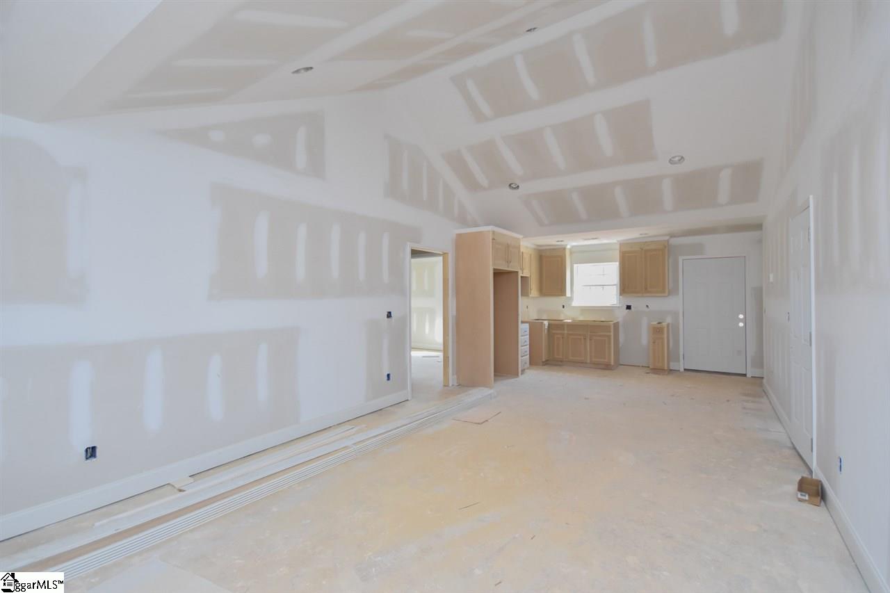 490 Ridgewood Drive Greer, SC 29651 - Photo 3 of 17 Gallery Image 3