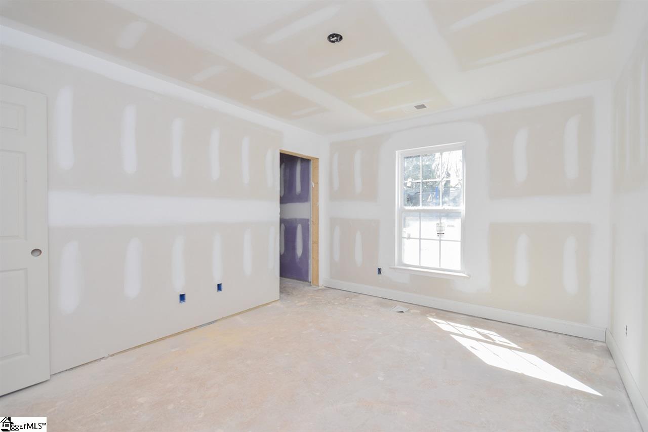 490 Ridgewood Drive Greer, SC 29651 - Photo 6 of 17 Gallery Image 6