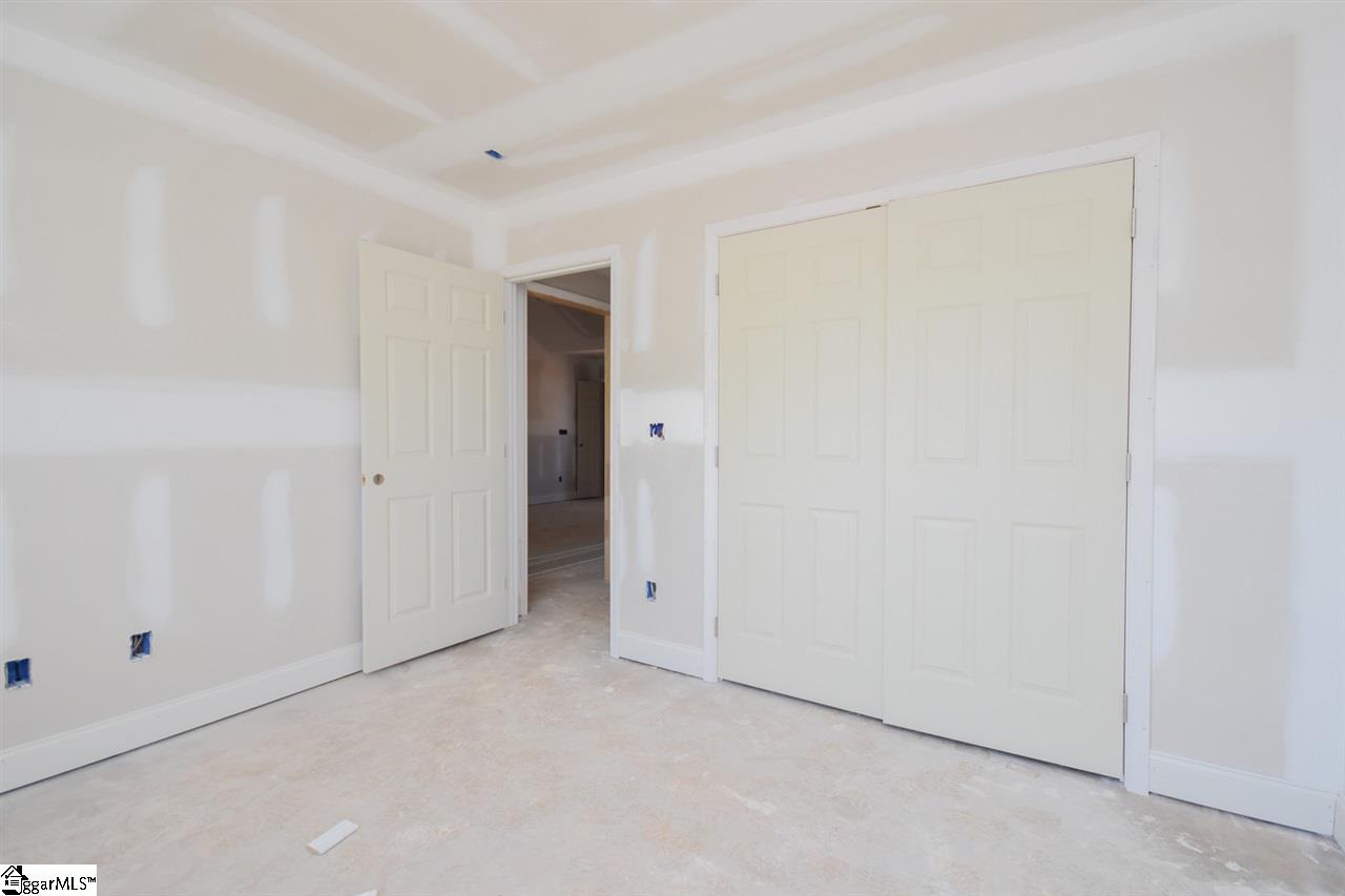 490 Ridgewood Drive Greer, SC 29651 - Photo 10 of 17 Gallery Image 10
