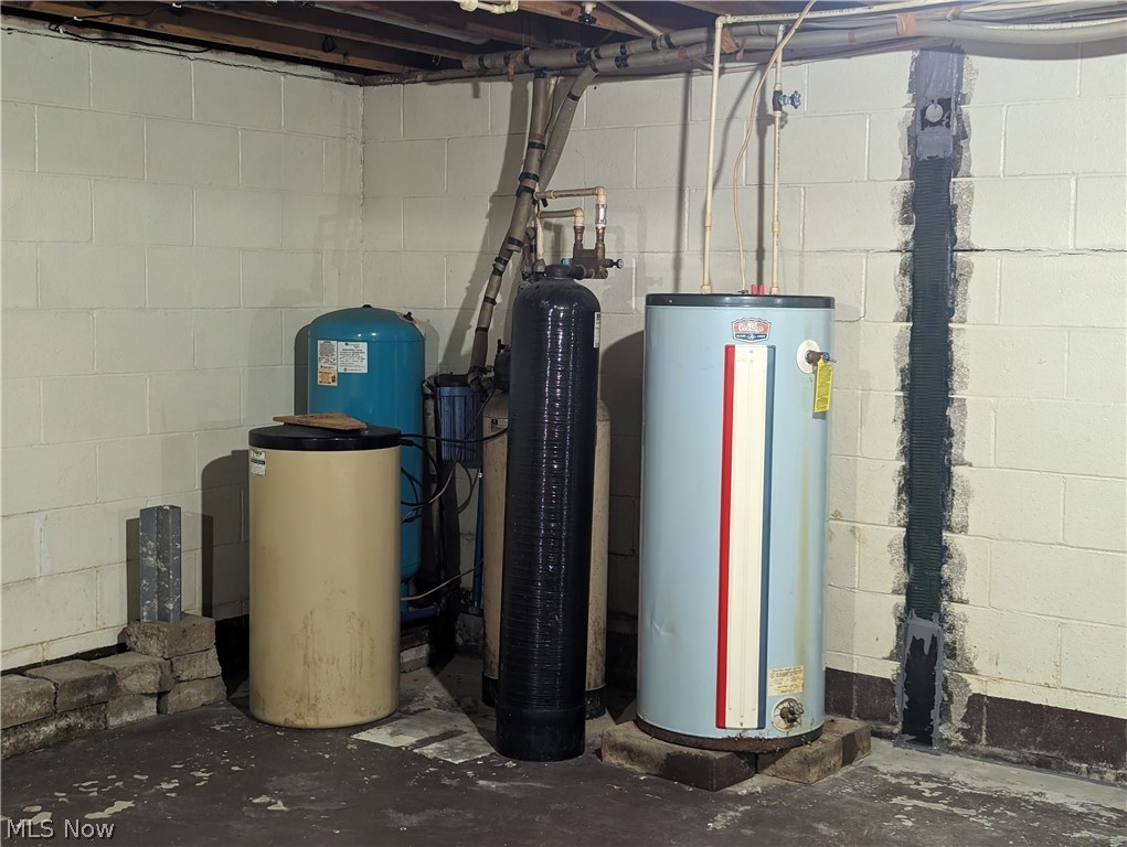 6101 Old Rte 39 Northwest Dover, OH 44622 - Photo 16 of 34 Softener & water heater