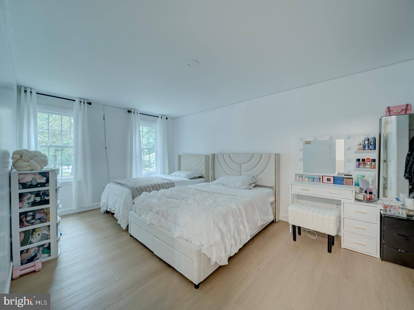 10397 Blue Arrow Court Columbia, MD 21044 - Photo 17 of 43 a bedroom with a bed furniture and a window