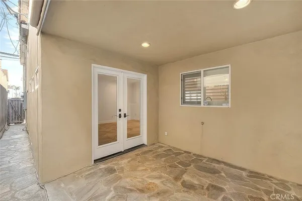 $1,990,000 | 75 Claremont Avenue, Long Beach, CA 90803