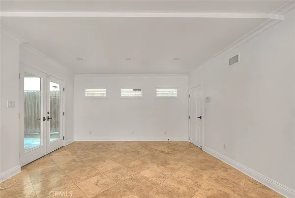 $1,990,000 | 75 Claremont Avenue, Long Beach, CA 90803