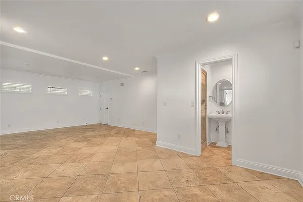 $1,990,000 | 75 Claremont Avenue, Long Beach, CA 90803