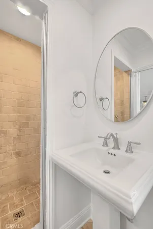 $1,990,000 | 75 Claremont Avenue, Long Beach, CA 90803