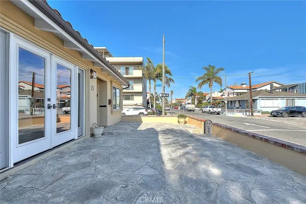 $1,990,000 | 75 Claremont Avenue, Long Beach, CA 90803