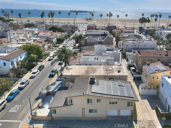 $1,990,000 | 75 Claremont Avenue, Long Beach, CA 90803