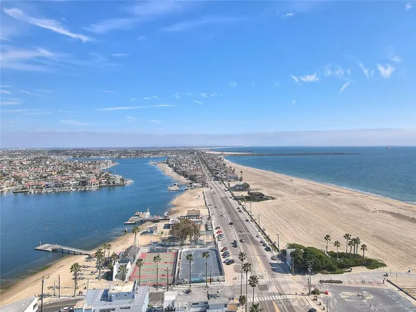$1,990,000 | 75 Claremont Avenue, Long Beach, CA 90803