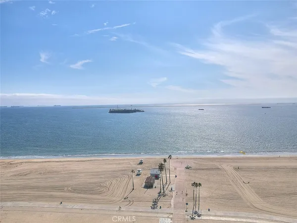 $1,990,000 | 75 Claremont Avenue, Long Beach, CA 90803