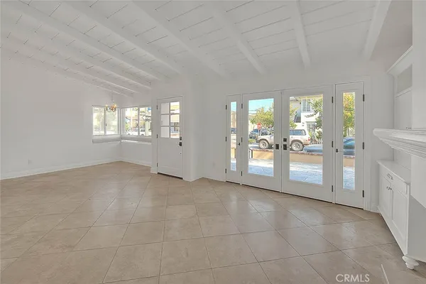 $1,990,000 | 75 Claremont Avenue, Long Beach, CA 90803