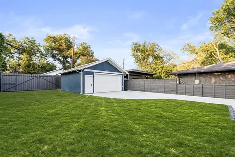 $1,375,000 | 5711 Belmont Avenue, Dallas, TX 75206