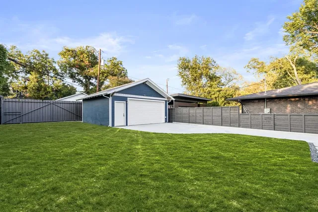 $1,350,000 | 5711 Belmont Avenue, Dallas, TX 75206