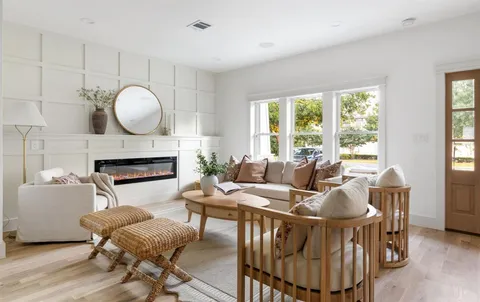 $1,375,000 | 5711 Belmont Avenue, Dallas, TX 75206