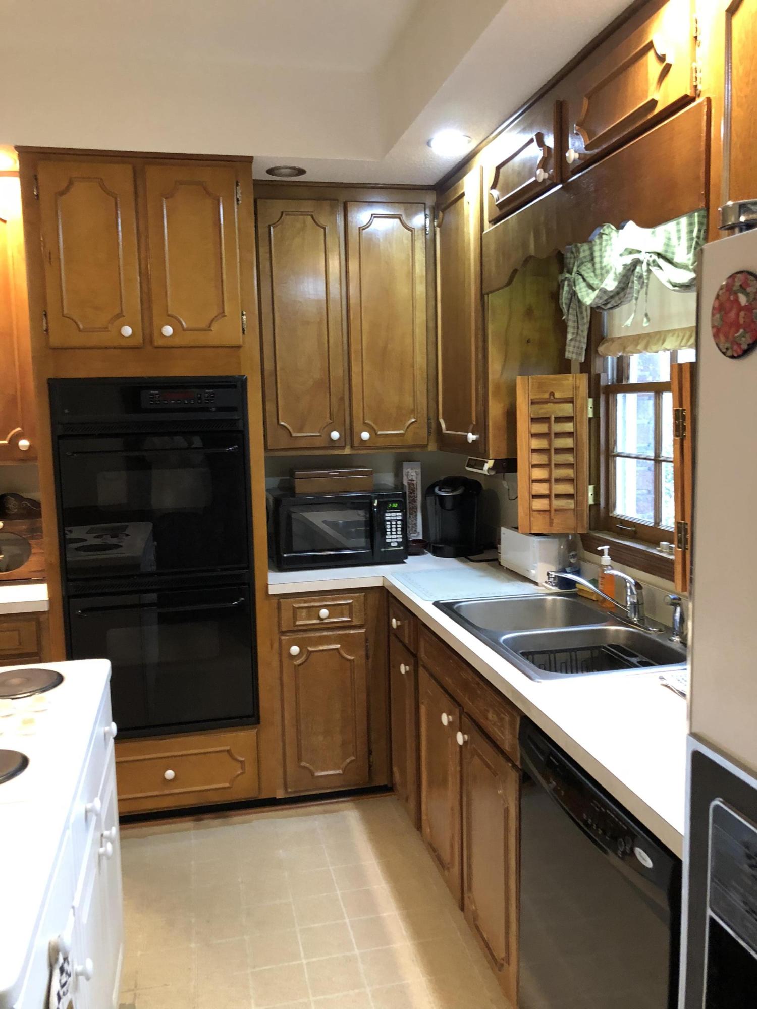 304 Westgate Road, Unit 3 Hixson, TN 37343 - Photo 18 of 35 9C44710D-D7E2-4E08-884C-7CB54B0F69B2
