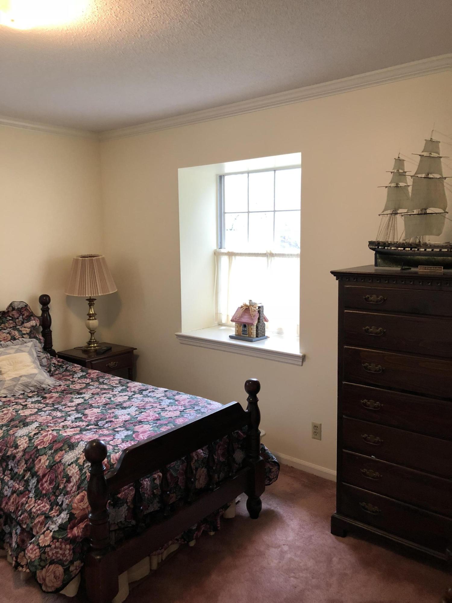 304 Westgate Road, Unit 3 Hixson, TN 37343 - Photo 31 of 35 C37BB3FF-9B78-4A6B-A295-4F70C713927B