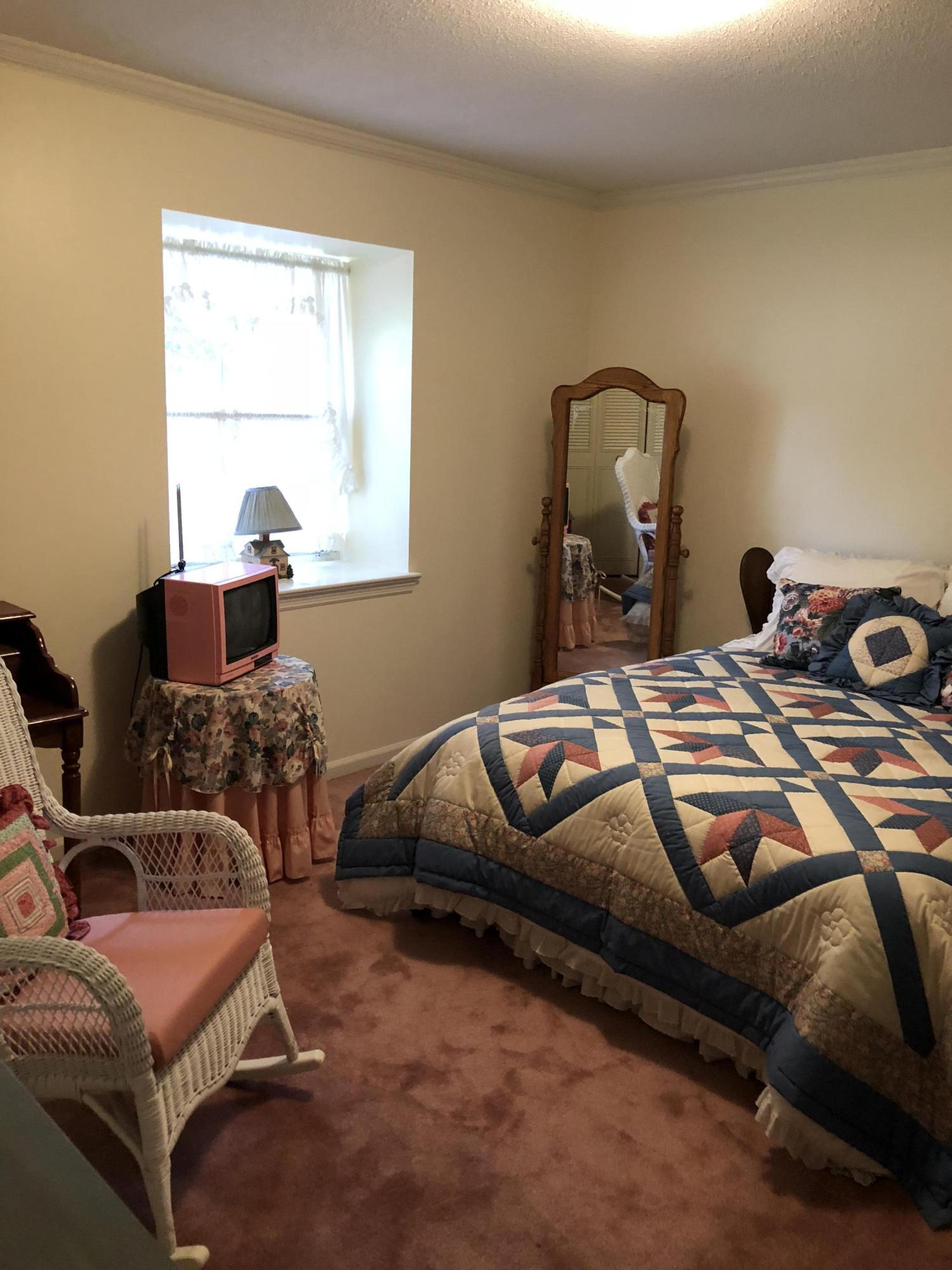 304 Westgate Road, Unit 3 Hixson, TN 37343 - Photo 32 of 35 AD127E6F-4947-4D25-AA87-E44353C301FB