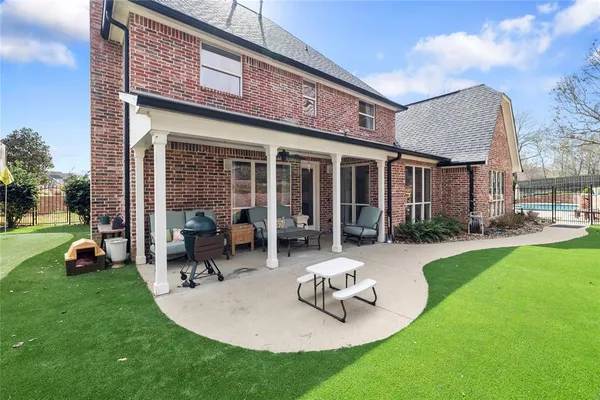 $999,000 | 7637 Light Horse Court, Tyler, TX 75703