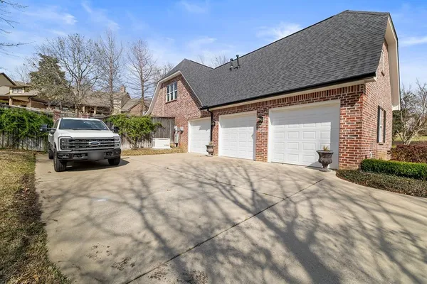 $999,000 | 7637 Light Horse Court, Tyler, TX 75703