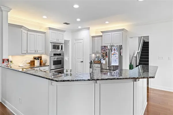 $999,000 | 7637 Light Horse Court, Tyler, TX 75703