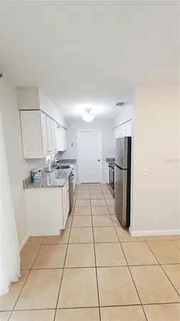 $3,700 | 5301 West Cleveland Street, Tampa, FL 33609