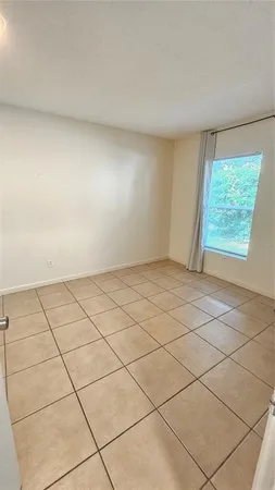 $3,950 | 5301 West Cleveland Street, Tampa, FL 33609