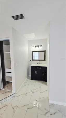 $3,700 | 5301 West Cleveland Street, Tampa, FL 33609
