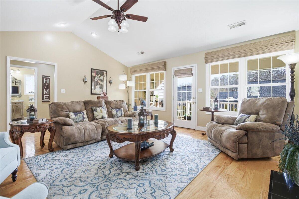 5512 Quail Ridge Circle Roanoke, VA 24018 - Photo 15 of 66 15-5512 Quail Ridge Cir-15