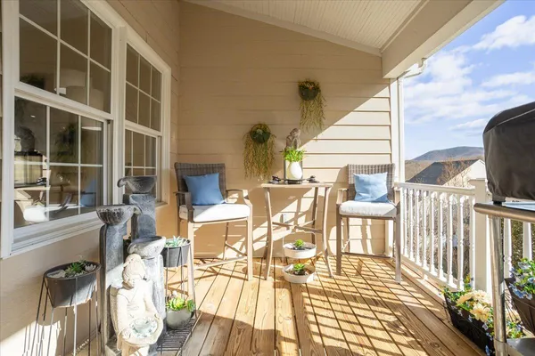 $599,950 | 5512 Quail Ridge Circle, Roanoke, VA 24018
